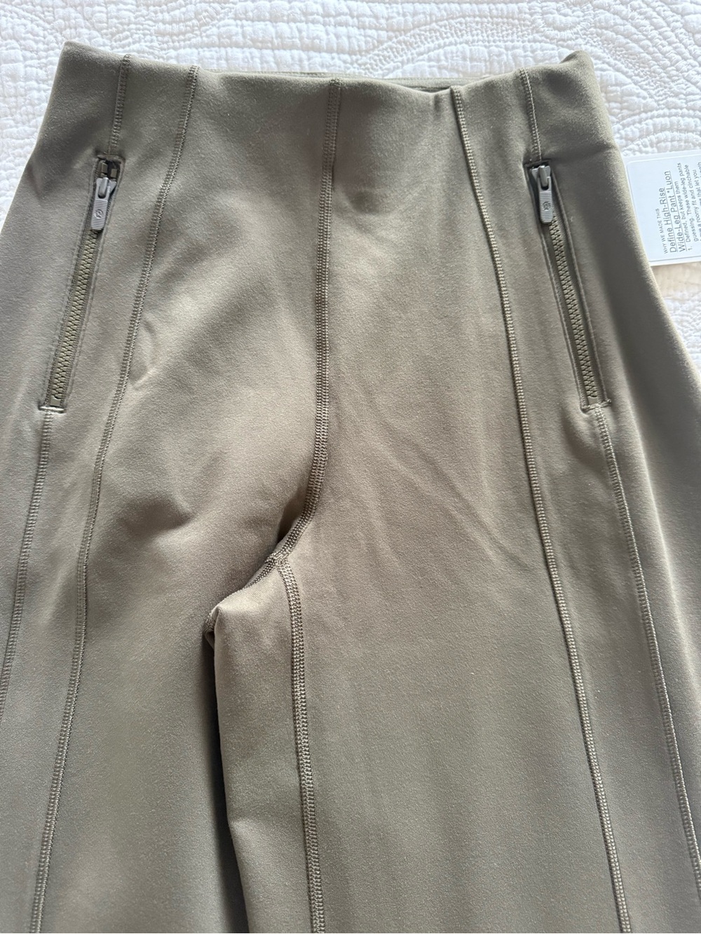 Lululemon Define High-Rise
Wide-Leg Pant size XXXS BRAND NEW NEVER WORN